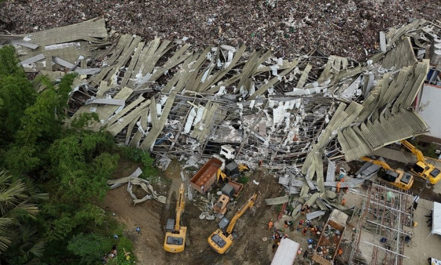 Φιλιππίνες: Κατέρρευσε χωματερή - Ένας νεκρός και 38 αγνοούμενοι