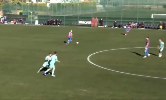 Απίστευτο σκηνικό με θύμα τον Γιώργο Κούτσια – Του επιτέθηκε συμπαίκτης του