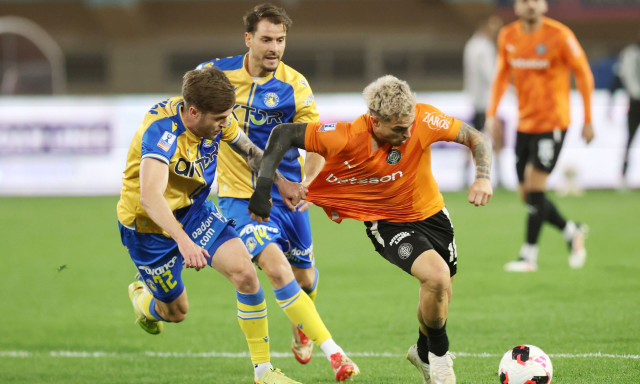 Ταλαιπωρία για την αποστολή του Asteras Aktor λόγω θυελλωδών ανέμων