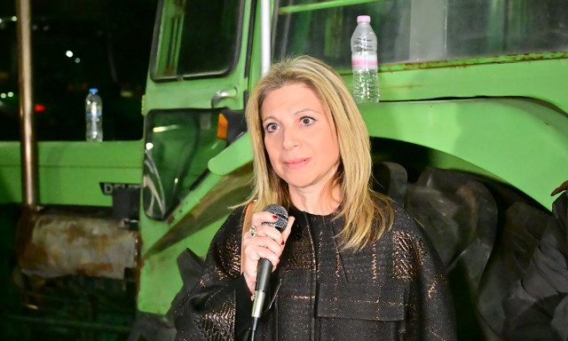 Νέα ανάρτηση Καρυστιανού: Καταγγέλλει «Σύνταγμα σε πολιορκία» και αφανισμό πρωτογενούς τομέα