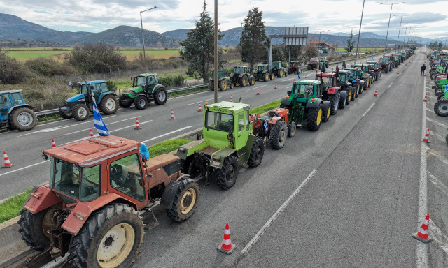 Αγρότες: Δύο ξεχωριστές επιτροπές θέλουν να συναντήσουν τον πρωθυπουργό την Τρίτη
