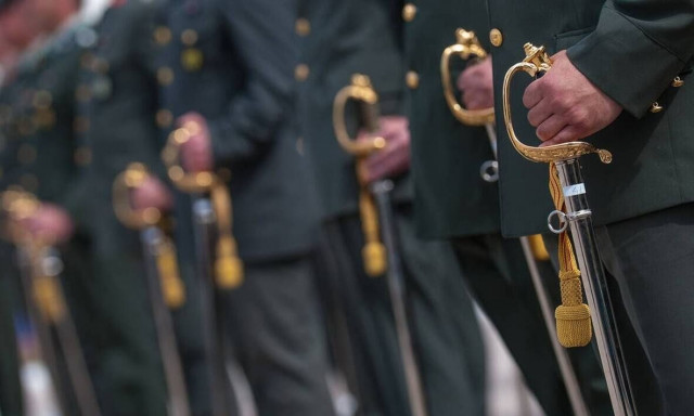 Έκτακτες Κρίσεις Ταξίαρχων - Ποιοι προάγονται και ποιοι αποστρατεύονται - Όλα τα ονόματα