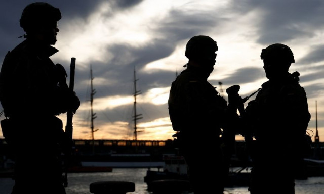 Γερμανία: Καταγγελίες για σεξουαλική παρενόχληση, ναζιστικούς χαιρετισμούς και ναρκωτικά στον στρατό