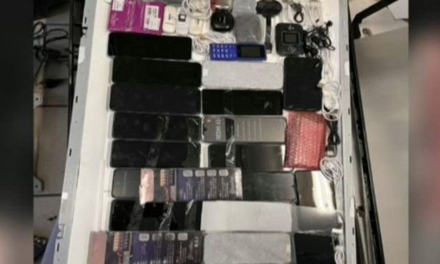 Φυλακές Μαλανδρίνου: «Κατάστημα κινητής τηλεφωνίας» κρυμμένο σε τηλεόραση - Δύο συλλήψεις