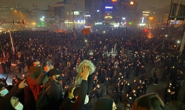 Ιράν: Βίντεο με πυροβολισμούς κατά διαδηλωτών - Τουλάχιστον 116 οι νεκροί