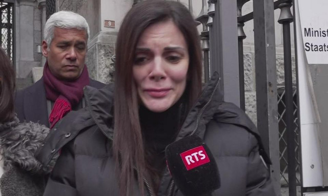 Κραν Μοντανά: Η συνιδιοκτήτρια του μπαρ, Τζέσικα Μορέτι κλαίει on camera, ζητώντας «συγγνώμη»