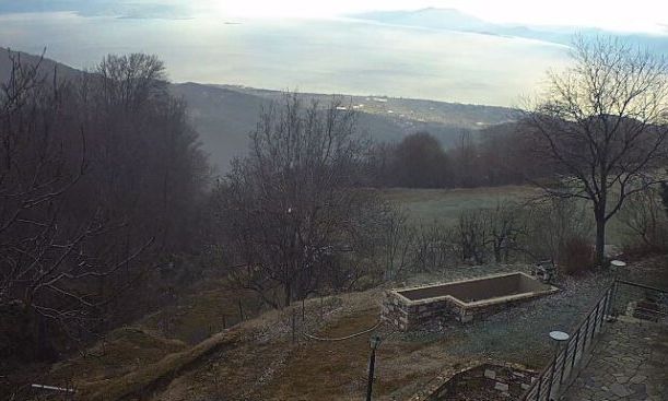 Χάνια Πηλίου: Χιονοπτώσεις με τον υδράργυρο στους -5 βαθμούς