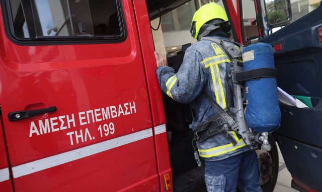 Κορωπί: Συνελήφθη ένας άνδρας για τη φωτιά στις δύο αποθήκες - Πώς έφτασαν στα ίχνη του οι αρχές