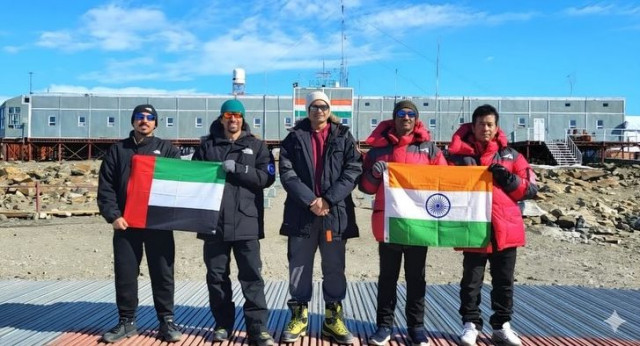 Ινδία και ΗΑΕ ενώνουν δυνάμεις στην Ανταρκτική για την πολική έρευνα