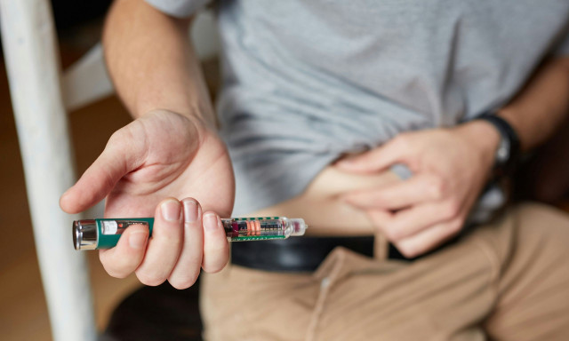Όσοι χρησιμοποιούν ενέσεις για να χάσουν βάρους ξαναπαίρνουν τα κιλά τέσσερις φορές πιο γρήγορα