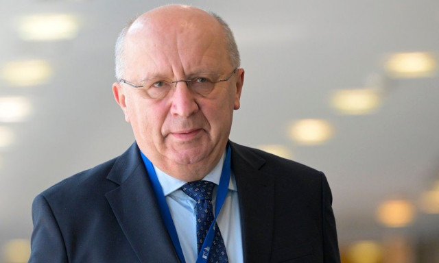 Ευρωπαίος επίτροπος: Η κατάληψη της Γροιλανδίας από τις ΗΠΑ θα σήμαινε το τέλος του ΝΑΤΟ