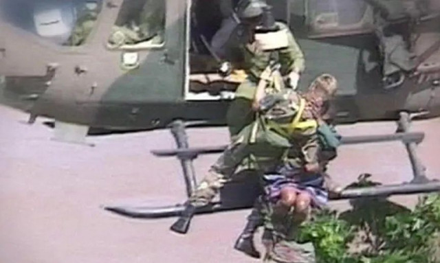 Πέθανε το «μωρό θαύμα» που είχε γεννηθεί πάνω σε δέντρο στη Μοζαμβίκη