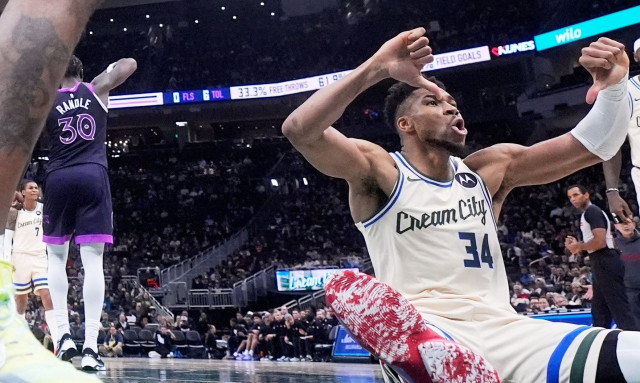 NBA: Κράξιμο Αντετοκούνμπο στους οπαδούς των Μπακς που αποδοκίμαζαν την ομάδα