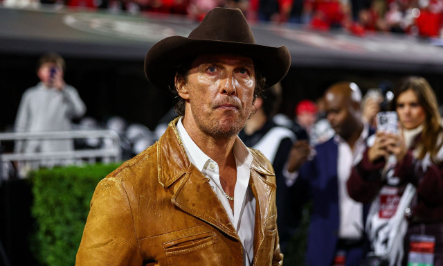 Ο Μάθιου Μακόναχι «πατεντάρει» τον εαυτό του για να καταπολεμήσει την τεχνητή νοημοσύνη