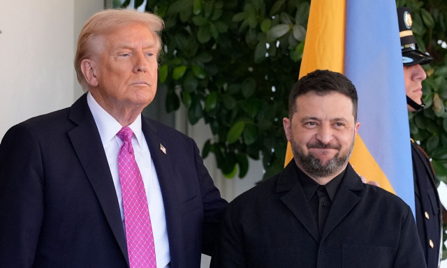 Βολές Τραμπ κατά Ζελένσκι: «Εκείνος μπλοκάρει την ειρηνευτική συμφωνία, όχι ο Πούτιν»