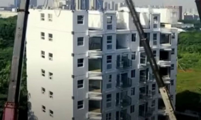 Στην Κίνα «σηκώθηκε» 10όροφο κτίριο-Lego σε μόλις 28 ώρες