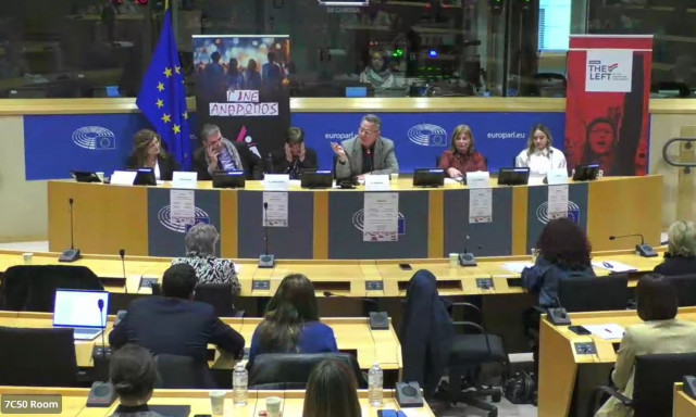 Ευρωβουλή: Ρίγη συγκίνησης σε εκδήλωση με μητέρες δολοφονημένων γυναικών