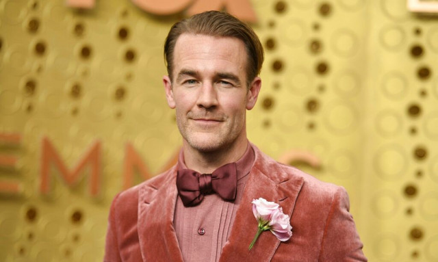 Ο Τζέιμς Βαν Ντερ Μπικ στέλνει μήνυμα για τους στόχους της νέας χρόνιας δίνοντας μάχη με τον καρκίνο