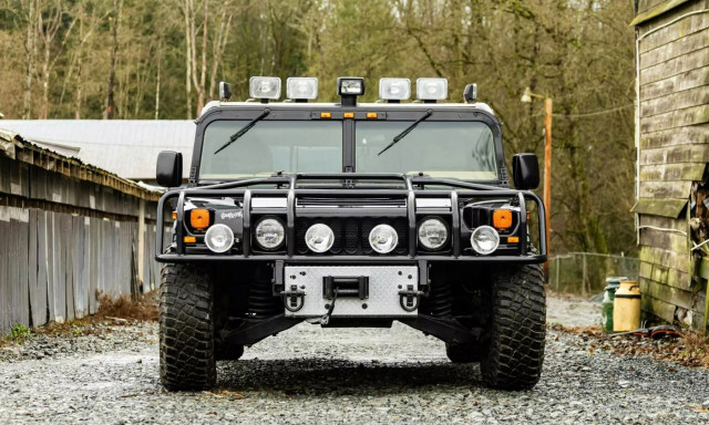 Το Hummer του Tupac βγαίνει ξανά στο σφυρί