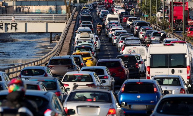 Επιδότηση έως 30.000 ευρώ για αλλαγή αυτοκινήτου - Οι δικαιούχοι