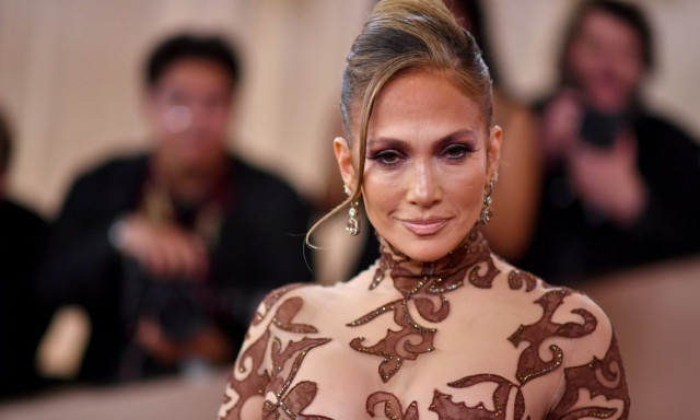 Τζένιφερ Λόπεζ: «Βροχή» τα σχόλια για την «αγενή» συμπεριφορά της στις «Χρυσές Σφαίρες»