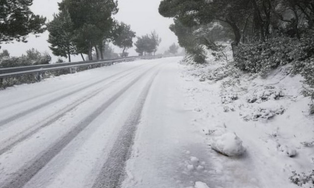 Καιρός: Στην «κατάψυξη» η Μαγνησία - Χιονόπτωση στα Χάνια Πηλίου