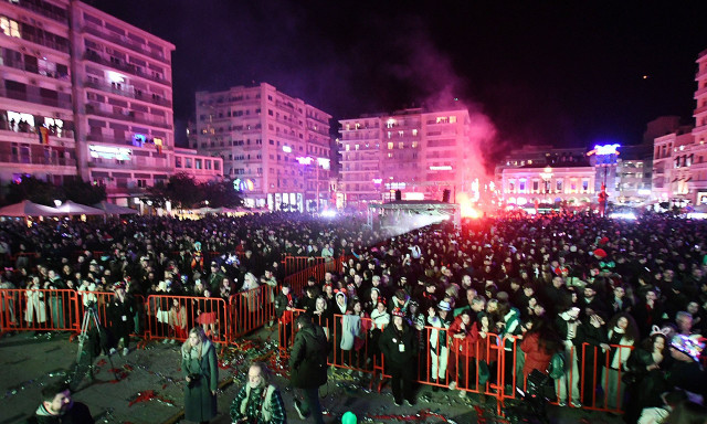 Ξεκίνησε και επίσημα το Πατρινό Καρναβάλι – Η εντυπωσιακή τελετή έναρξης
