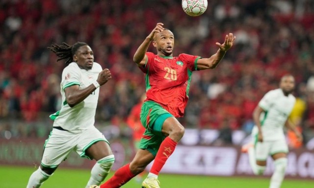 Χαμός στον τελικό του Κόπα Άφρικα: Πέναλτι στο Μαρόκο στο 98, η Σενεγάλη δεν αφήνει να εκτελεστεί