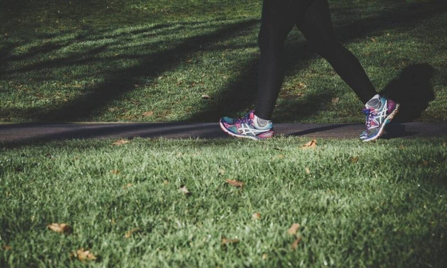 Πώς μικρές βελτιώσεις στην καθημερινότητα συνδέονται με μεγαλύτερη διάρκεια ζωής