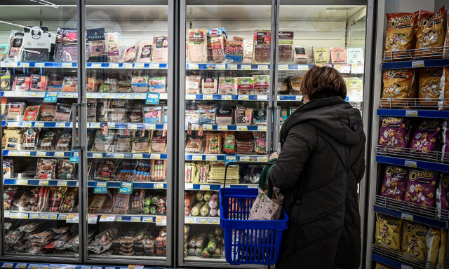 Σούπερ μάρκετ: Τι ώρα κλείνουν σήμερα
