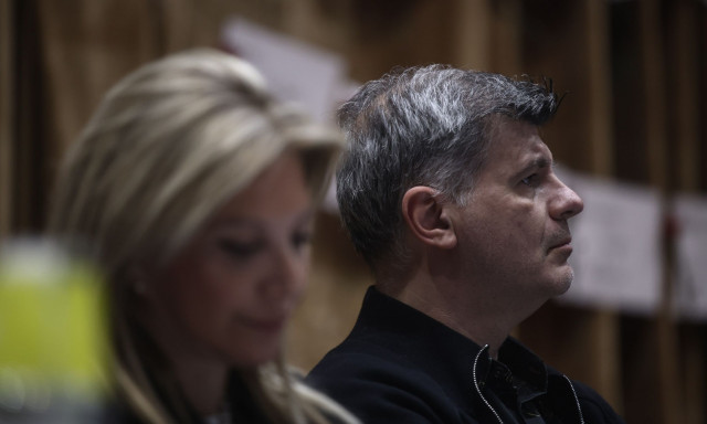 Δεληβοριάς, Μωραΐτης, Μπισμπίκης εναντίον Καρυστιανού για τις αμβλώσεις