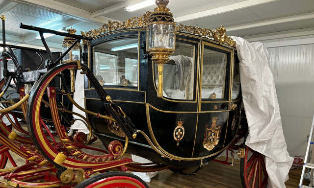 Τατόι: Λύνοντας τους «γρίφους» 100.000 κειμηλίων – Το γιγαντιαίο έργο συντήρησης της συλλογής