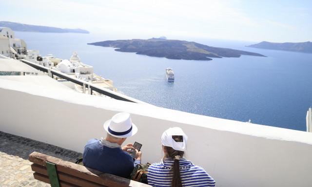 ΙΝΣΕΤΕ: Στις top 5 επιλογές των Ευρωπαίων ταξιδιωτών η Ελλάδα