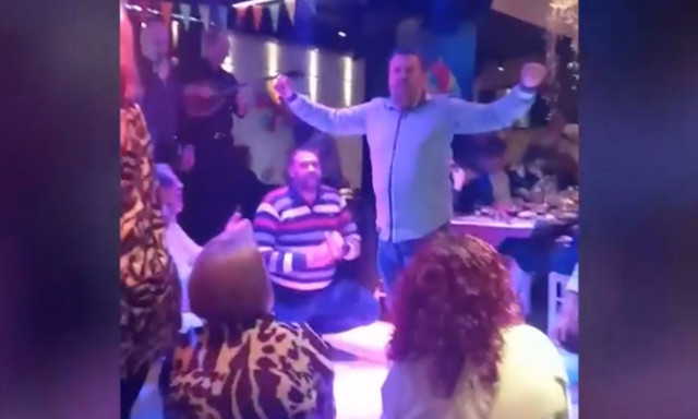 Αγρίνιο: Ο κοινοτάρχης, η σύζυγός του και ο δράστης γλεντούσαν μαζί, λίγο καιρό πριν το έγκλημα