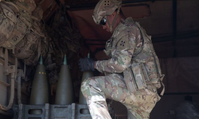 Bloomberg: Ο αμερικανικός στρατός αναβάλλει ξανά την ανάπτυξη υπερηχητικών όπλων