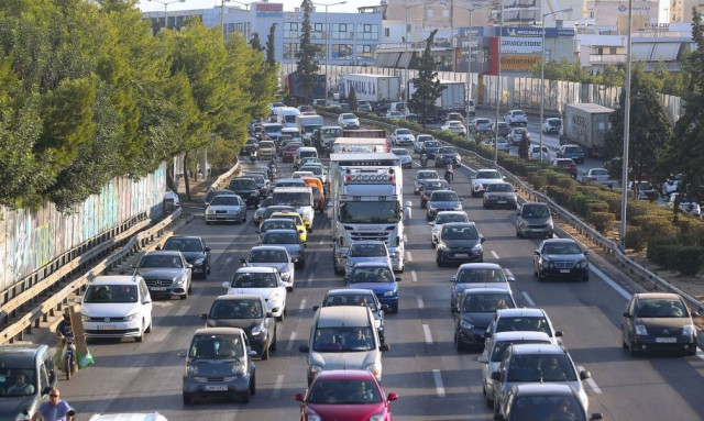 Δεύτερη μέρα μαρτυρίου στον Κηφισό: Σε εξέλιξη έργα δυσχεραίνουν την κίνηση