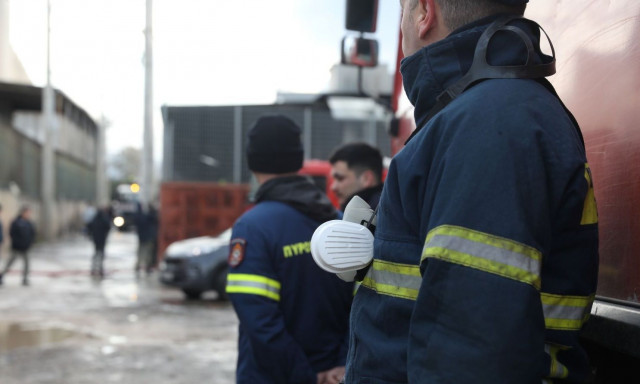 Man, 37, arrested for starting plastics factory fire in Menidi