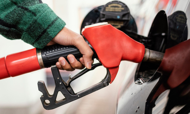 Στο μικροσκόπιο 13 μέλη του κυκλώματος παραποίησης αντλιών καυσίμων - Το βαρύ κατηγορητήριο