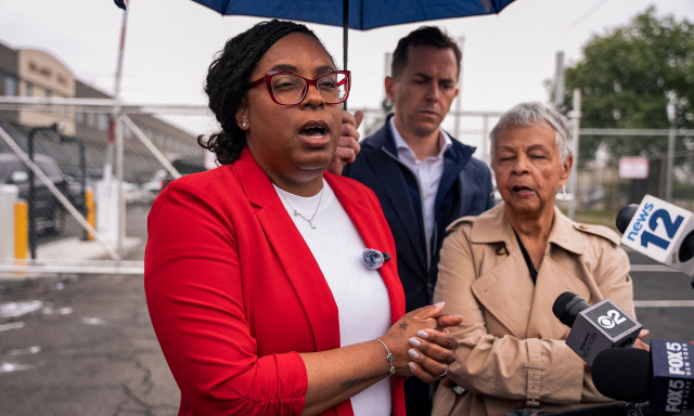 New Yoker: Η επίδειξη δύναμης της κυβέρνησης Τραμπ σε βάρος μίας βουλευτή των Δημοκρατικών