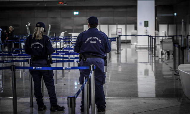 Εντοπίστηκαν πακέτα με 2 κιλά κοκαΐνη στο «Ελ.Βενιζέλος» - Συνελήφθη 28χρονος