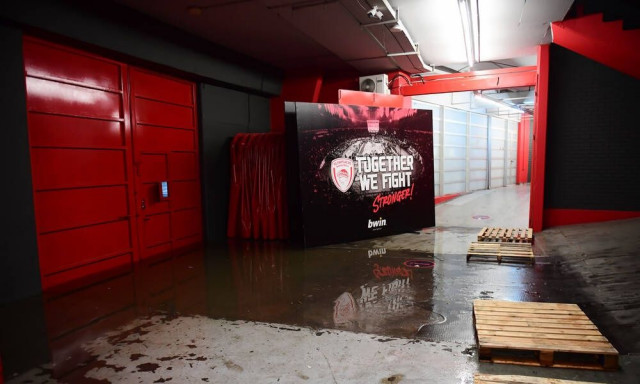 Στη Βουλή το ΣΕΦ: «Απειλή για τη δημόσια ασφάλεια - Πλημμυρίζει και με ήπια καιρικά φαινόμενα»