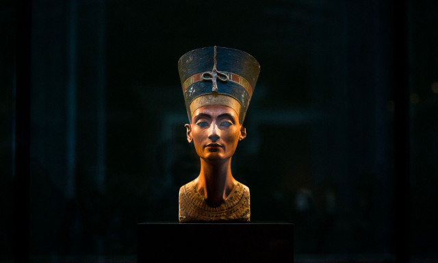 Διάσημος αρχαιολόγος πιστεύει ότι είναι κοντά στην ανακάλυψη του τάφου της βασίλισσας Νεφερτίτης