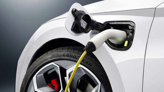 Επιδότηση και για plug-in υβριδικά στη Γερμανία