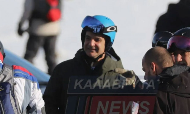 Κυριάκος Μητσοτάκης: Το χιουμοριστικό βίντεο από τη Στύγα Καλαβρύτων - «Το καφέ έχει και σόμπα»