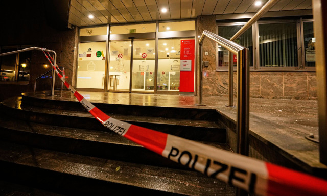 Γερμανία: 14χρονος μαχαιρώθηκε έξω από σχολείο, στο Αμβούργο