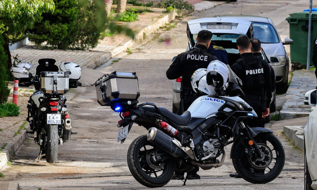 Γλυφάδα: Η ενημέρωση της ΕΛΑΣ για την πατροκτονία - Είχε το πτώμα του πατέρα του στο πορτμπαγκάζ