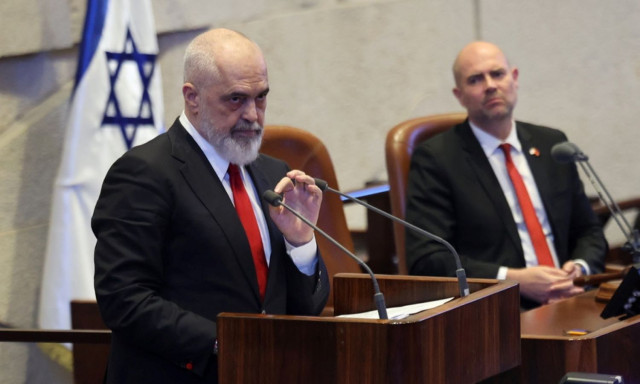 Ράμα: Θερμή υποδοχή στο Ισραήλ - «Τα γόνατα μου τρέμουν που μιλάω μπροστά σου Μπίμπι»