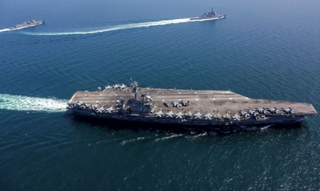 ΗΠΑ: Το αεροπλανοφόρο Αβραάμ Λίνκολν έφθασε στη Μέση Ανατολή