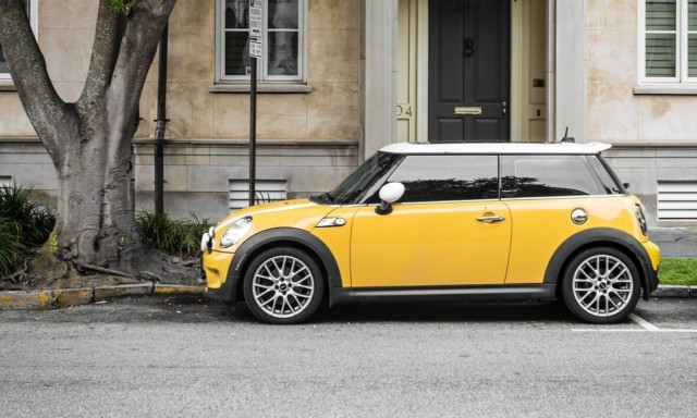 Γιατί πρέπει να χτυπάμε το καπό πριν ξεκινήσουμε κάθε πρωί