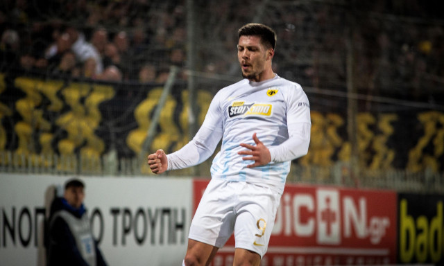 Λούκα Γιόβιτς